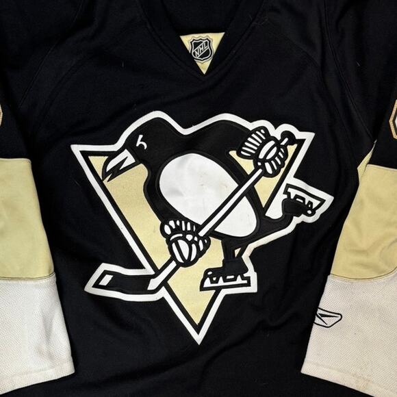 Reebok NHL Pittsburgh Penguins Kris Letang #58 Jersey Size L - Picture 3 of 6